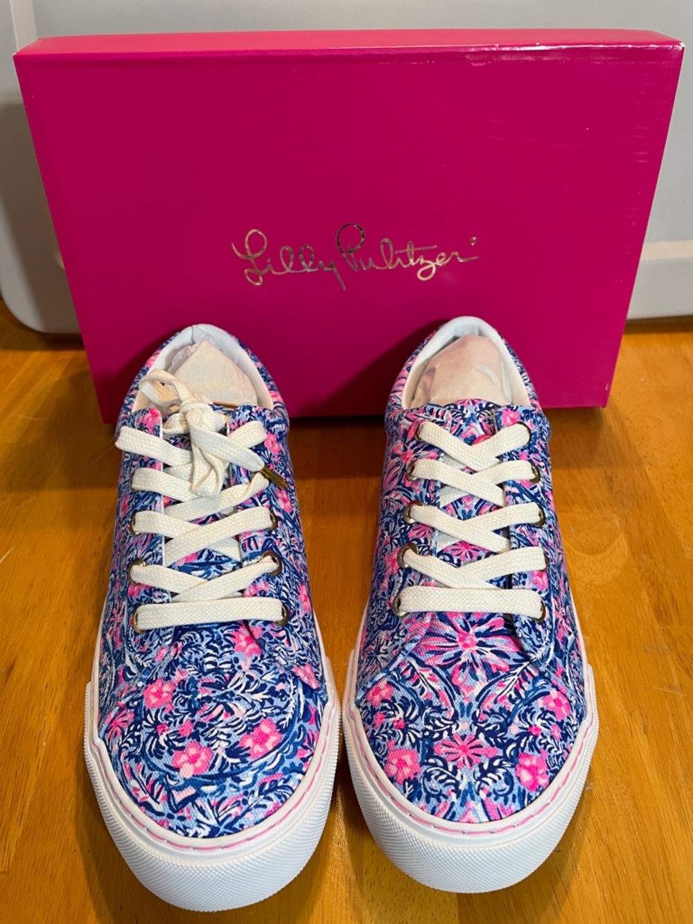Lilly Pulitzer Abigail Sneakers Blue Peri Takin It Easy 9.5 NIB